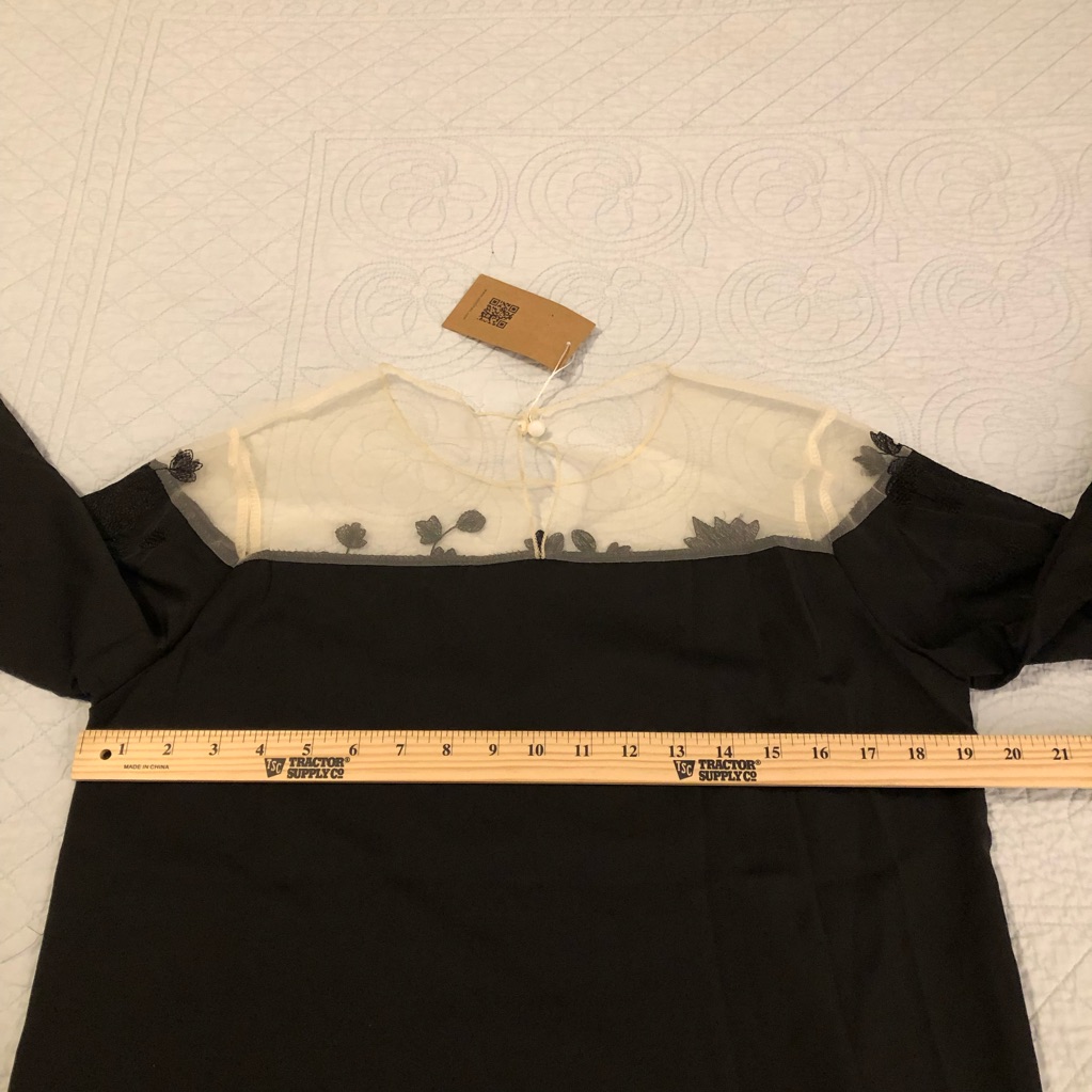 Soolinen Black Sheer Lace Panel Top Blouse. Size Large.Nwt — image 6 of 8